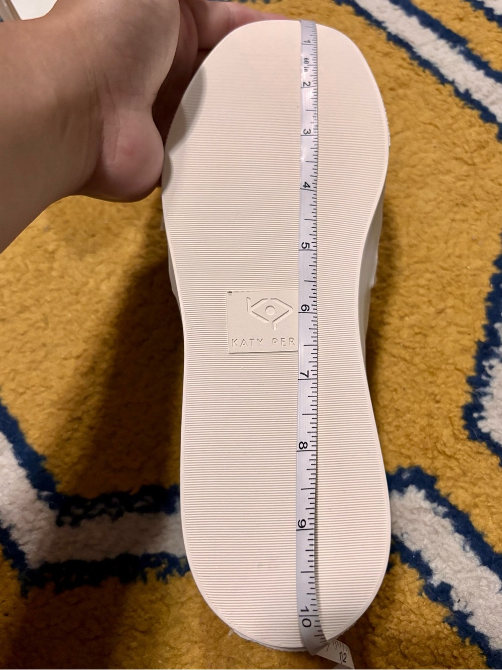 NIB Katy Perry The Kerry Strawberry Slip On Platform Sneakers Womens 7.5 - Picture 11 of 13